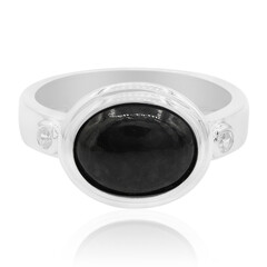 Anello in argento con Giadeite Nera