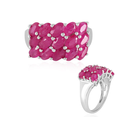Anello in argento con Rubino