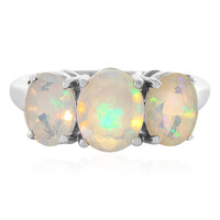 Anello in argento con Opale di Welo