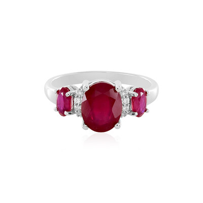 Anello in argento con Rubino del Madagascar