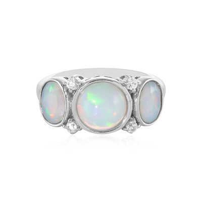 Anello in argento con Opale di Welo