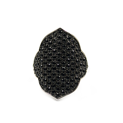 Anello in argento con Spinello Nero