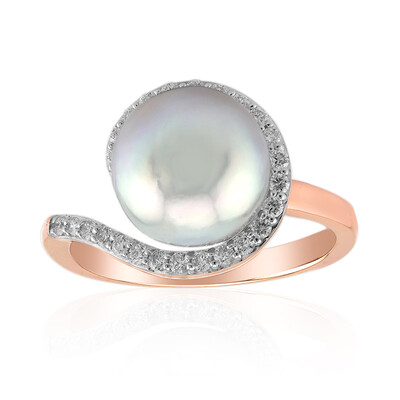 Anello in oro con Perla Akoya (TPC)