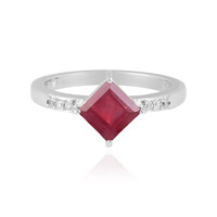 Anello in argento con Rubino del Madagascar