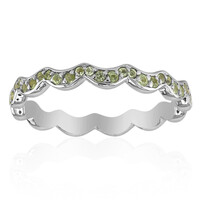 Anello in argento con Peridoto della Birmania