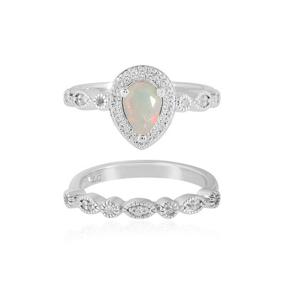 Anello in argento con Opale di Welo