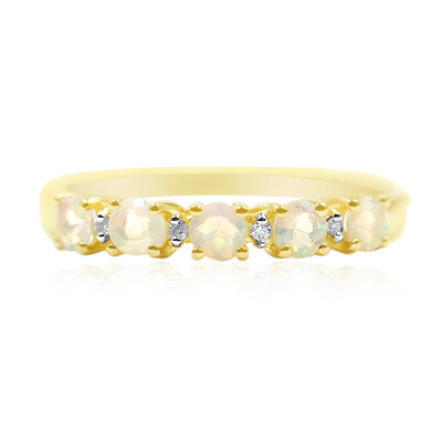 Anello in oro con Opale di Welo