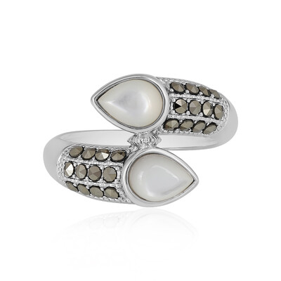 Anello in argento con Madreperla