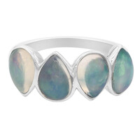 Anello placcato in platino con Opale di Welo