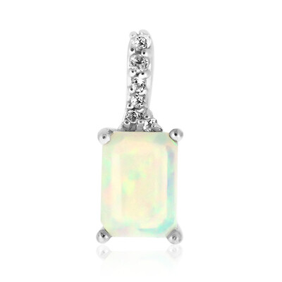 Ciondolo in argento con Opale di Welo