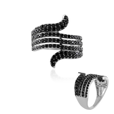 Anello in argento con Spinello Nero