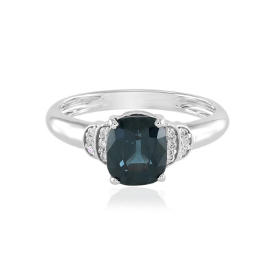 Anello in oro con Spinello Blu Cobalto Luc Yen (AMAYANI)