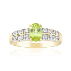 Anello in oro con Sfene Capelinha
