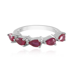 Anello in argento con Rubino del Madagascar