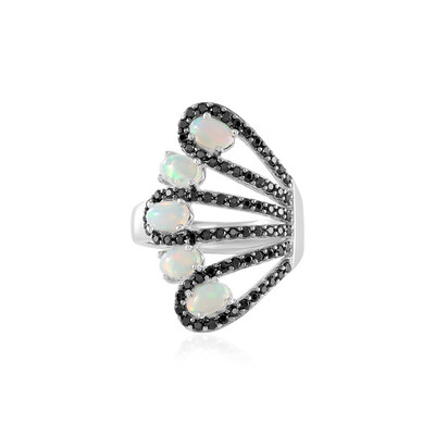 Anello in argento con Opale di Welo