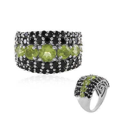 Anello in argento con Peridoto