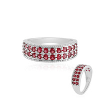 Anello in argento con Spinello Rosa
