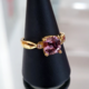 Anello in oro con Diasporo Rosa (AMAYANI)