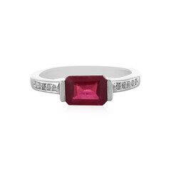Anello in argento con Rubino del Madagascar