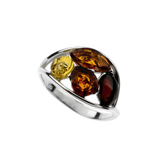 Anello in argento con Ambra Baltica