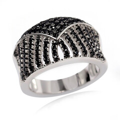 Anello in argento con Spinello Nero