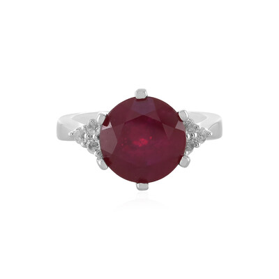 Anello in argento con Rubino del Madagascar