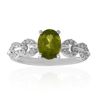 Anello in argento con Peridoto della Birmania