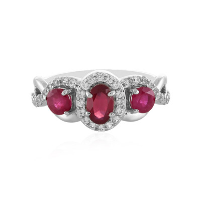 Anello in argento con Rubino del Madagascar