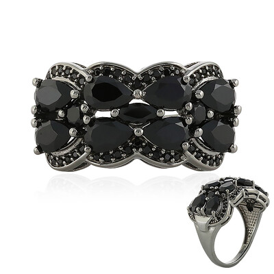 Anello in argento con Spinello Nero