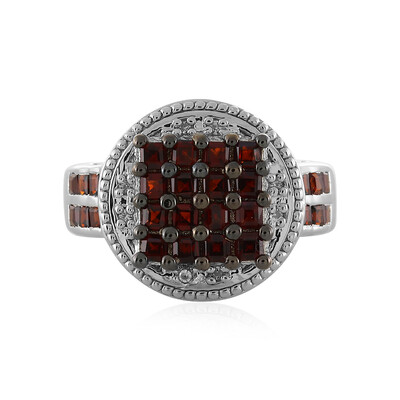 Anello in argento con Granato Rosso