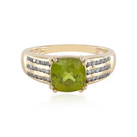 Anello in oro con Sfene