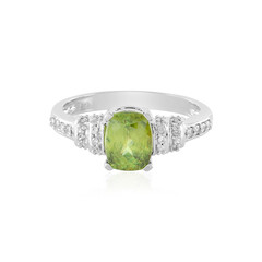 Anello in oro con Sfene