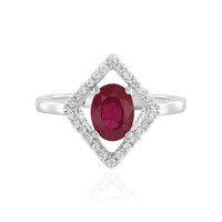 Anello in argento con Rubino Bemainty