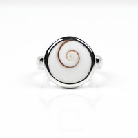 Anello in argento con Occhio di Shiva