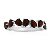 Anello in argento con Granato