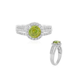 Anello in oro con Sfene
