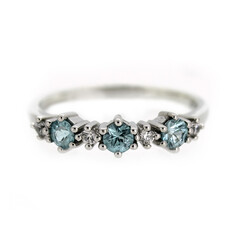 Anello in argento con Zircone Ratanakiri