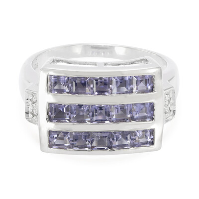 Anello in argento con Iolite del Madagascar