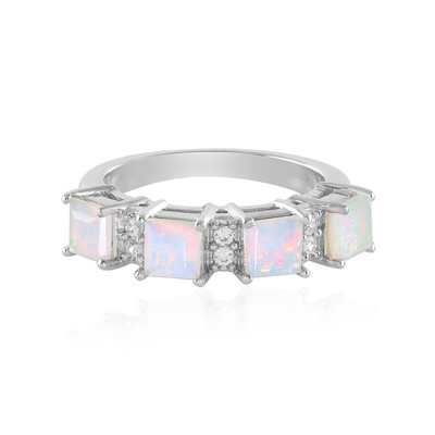 Anello in argento con Opale di Welo