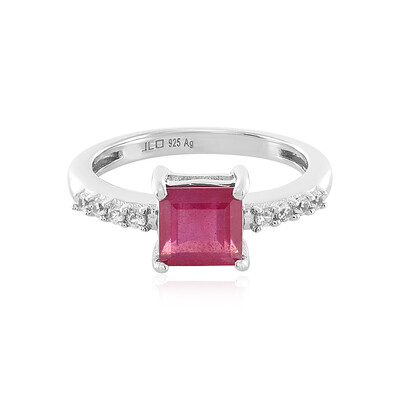 Anello in argento con Rubino del Madagascar