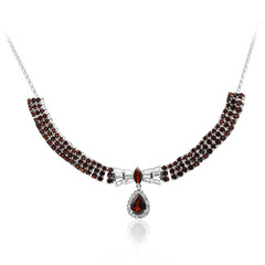 Collana in argento con Granato