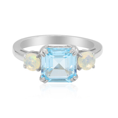 Anello in argento con Topazio Blu Cielo