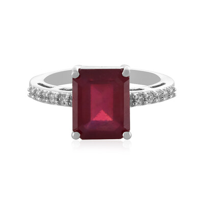 Anello in argento con Rubino del Madagascar