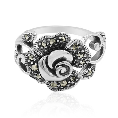 Anello in argento con Marcassite