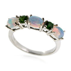 Anello in argento con Opale di Welo