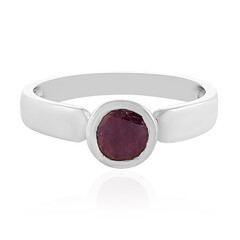 Anello in argento con Rubino