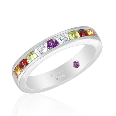 Anello in argento con Granato