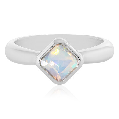 Anello in argento con Opale di Welo