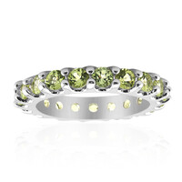 Anello in argento con Peridoto della Birmania