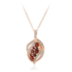 Collana in argento con Granato